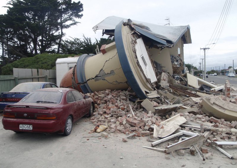 Christchurch gradi zamjensku katedralu od kartona