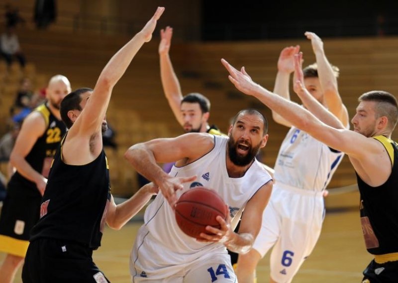 Cedevitinih '+51'; Zagreb za novi poraz Zadra