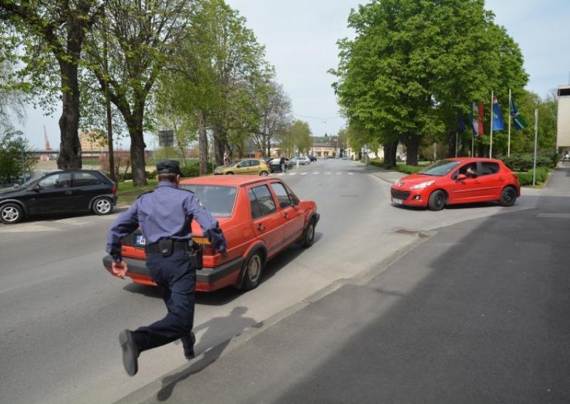 Orepić: Podići ću plaće policajcima na prvoj liniji