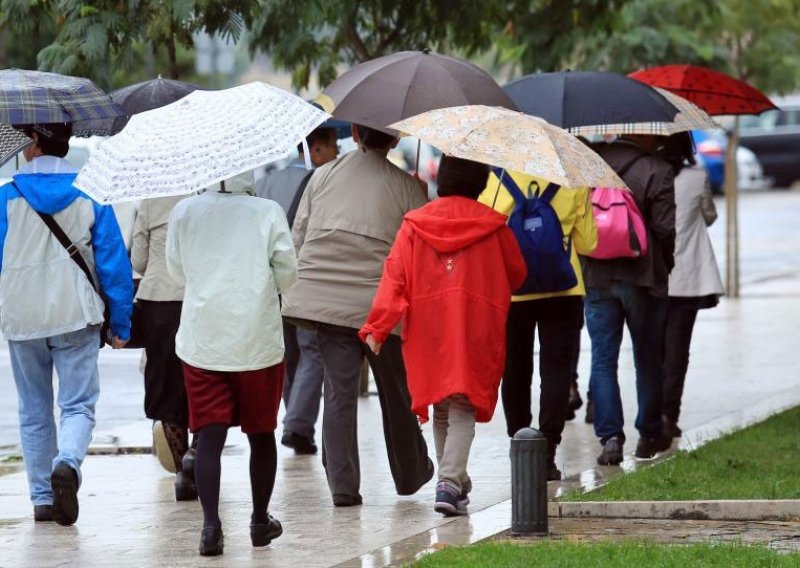 Sutra stiže novi kišni val: Južina, poplave...