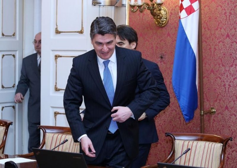 Milanović opet podbada Kolindu Grabar Kitarović