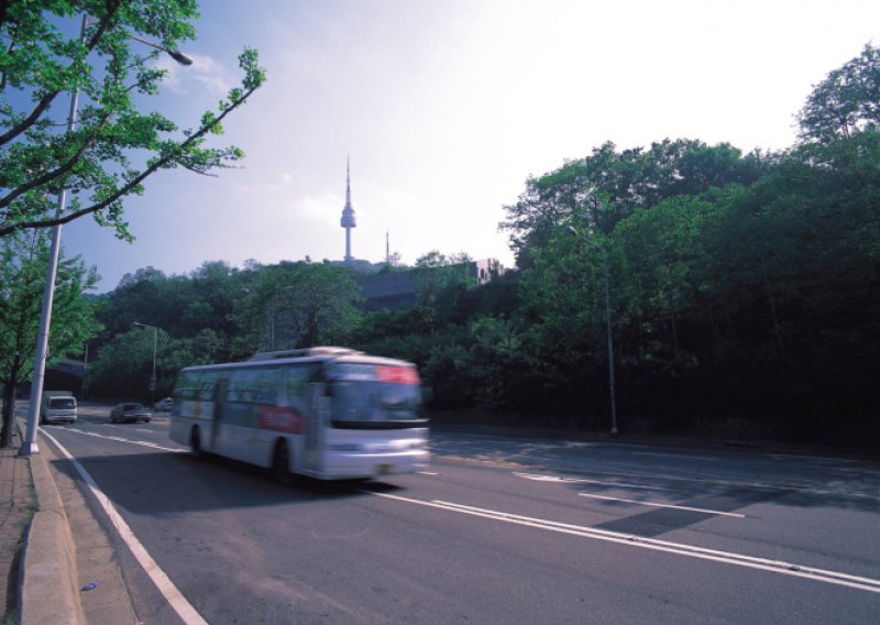 Prevrnuo se hrvatski autobus u Austriji