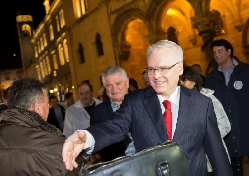 Josipović bi se referendumom borio protiv Karamarkove inicijative