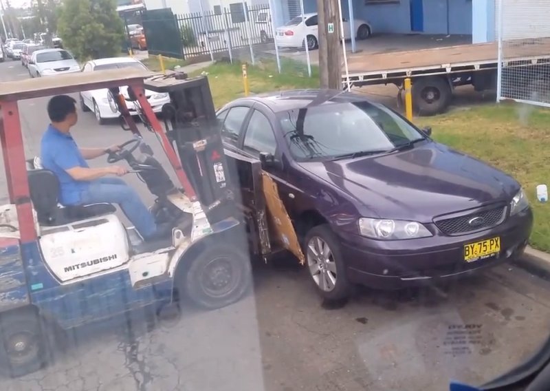 Što biste učinili da netko viličarom preparkira vaš auto?