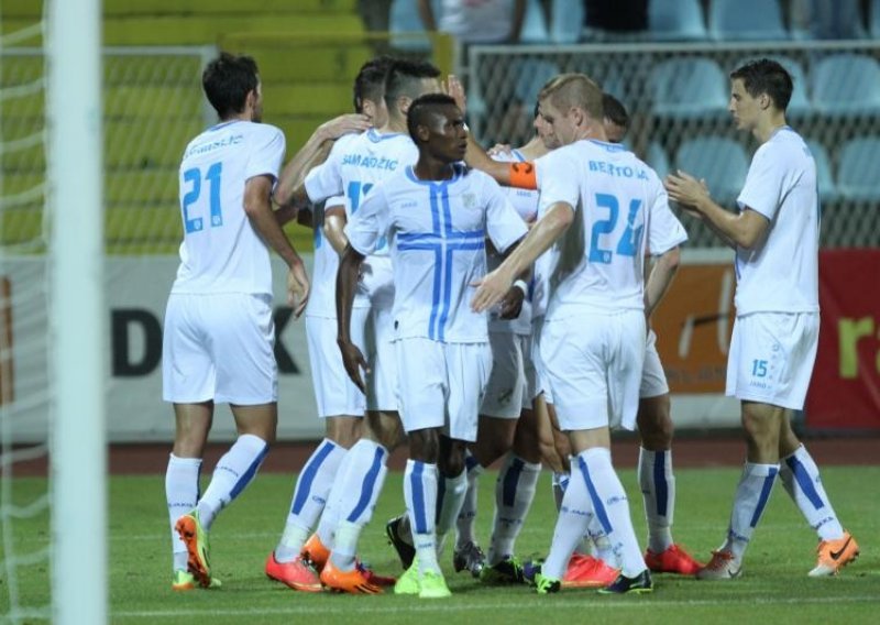 Hat-trick Jahovića! Rijeka golijadom potvrdila prolaz