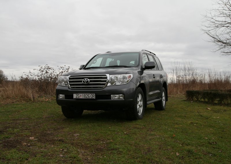 Toyota Land Cruiser - nezaustavljivi avanturist