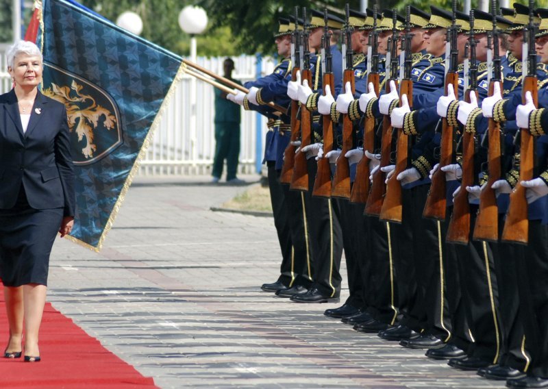 Bez reakcija iz Srbije na posjet Kosor Kosovu