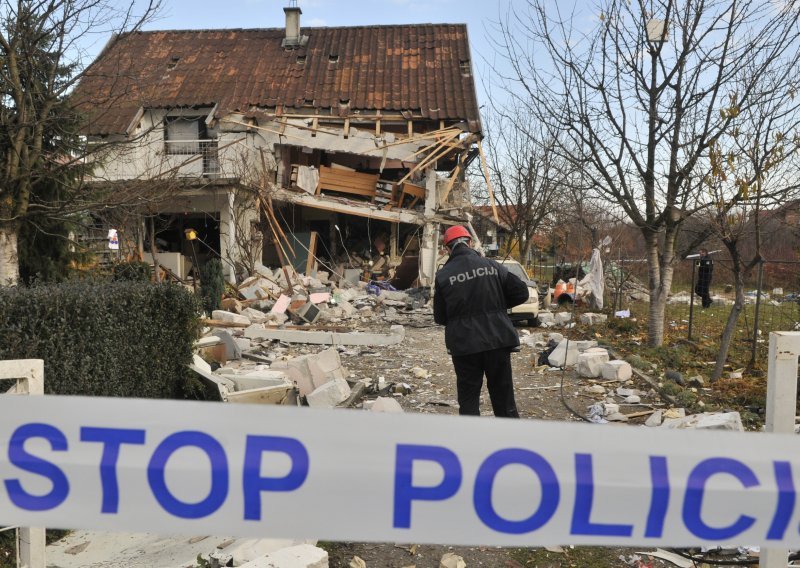 Zaboravio zatvoriti plin i dignuo kuću u zrak