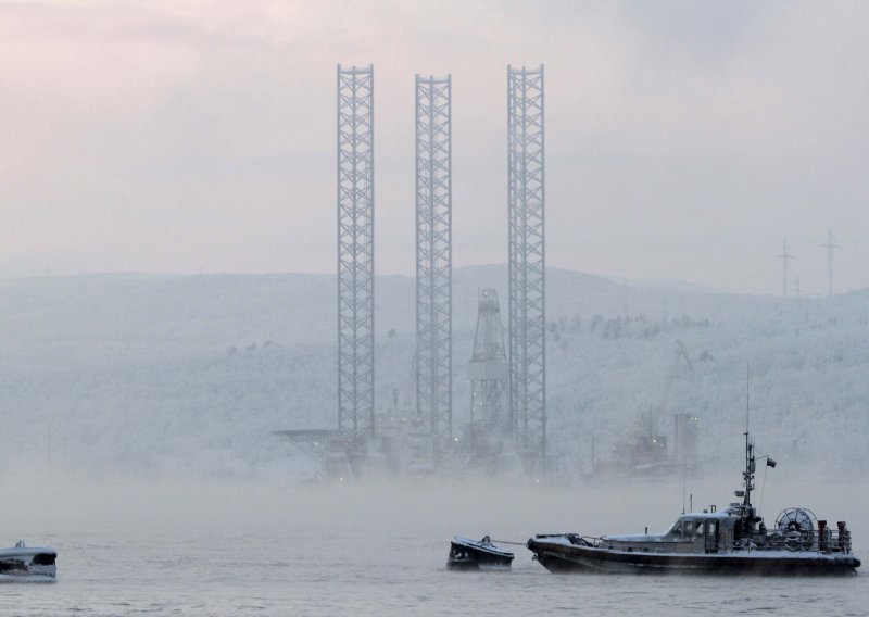 Aktiviste Greenpeacea uhitili kao pirate!