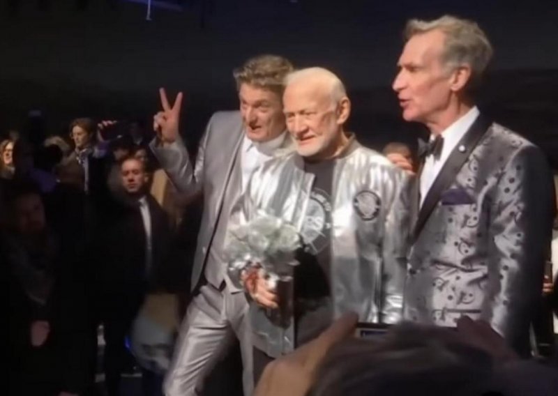 Astronaut Buzz Aldrin gostovao na modnoj reviji