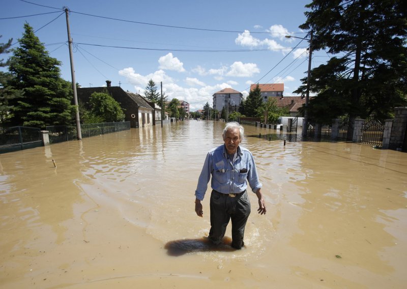 Zaštita termoelektrane prioritet, evakuirano 25 tisuća ljudi