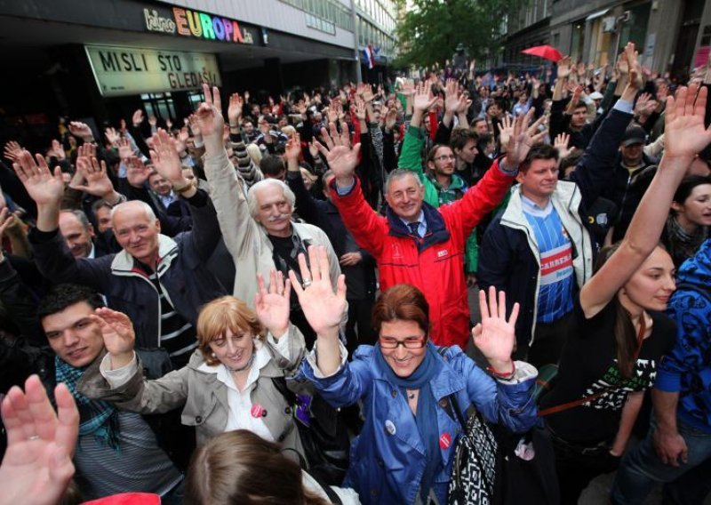 Protesters defend pedestrian zone in downtown Zagreb street