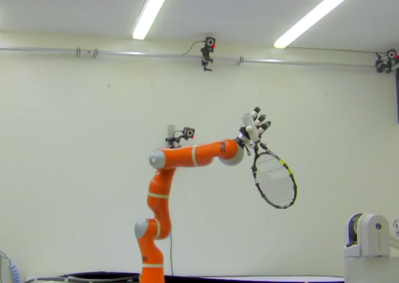 Ovaj robot će uhvatiti sve što bacite prema njemu