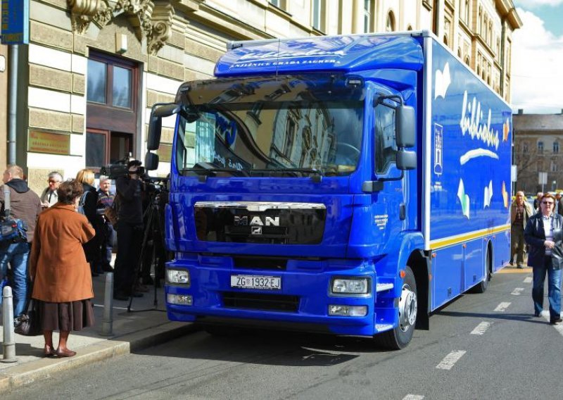 Novi Bibliobus na zagrebačkim ulicama