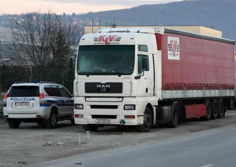 Terenac 'pokupio' pješaka u Zagrebu