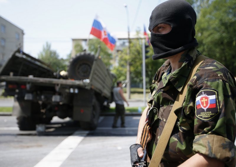 Rusija povlači svoje vojnike s granice s Ukrajinom