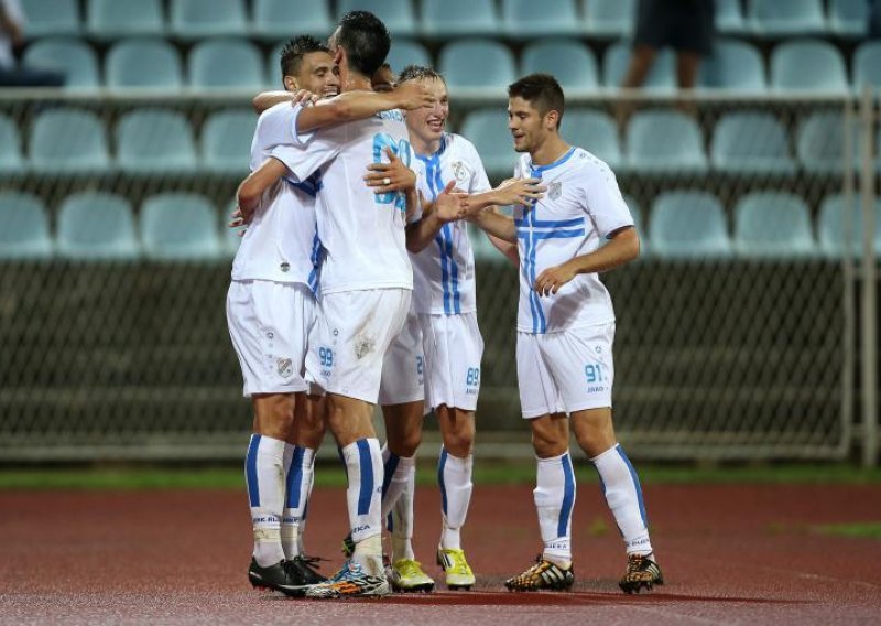 Rijeka zabila iz penala, Split preokrenuo, i Hajduk vodi