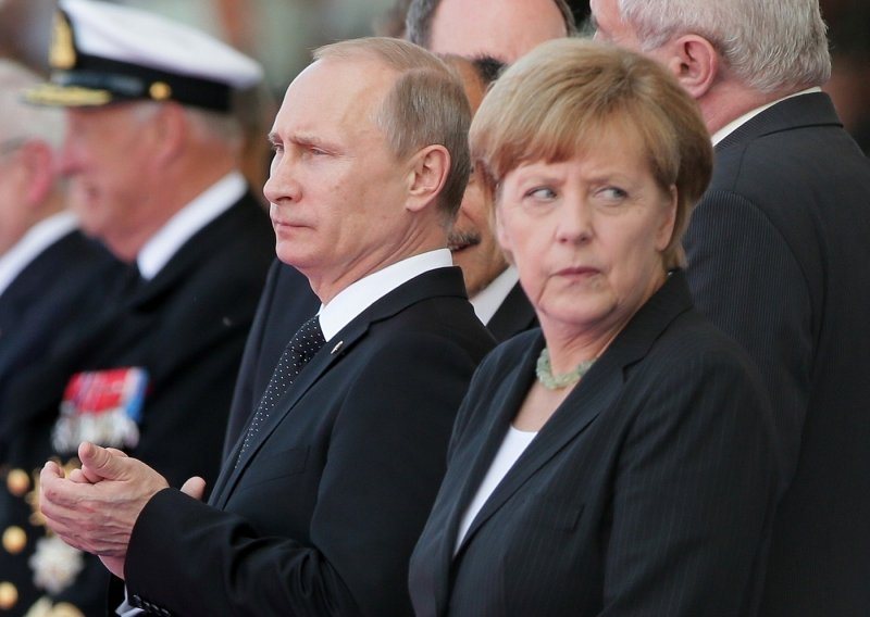 Merkel i Putin razgovarali o situaciji u Siriji