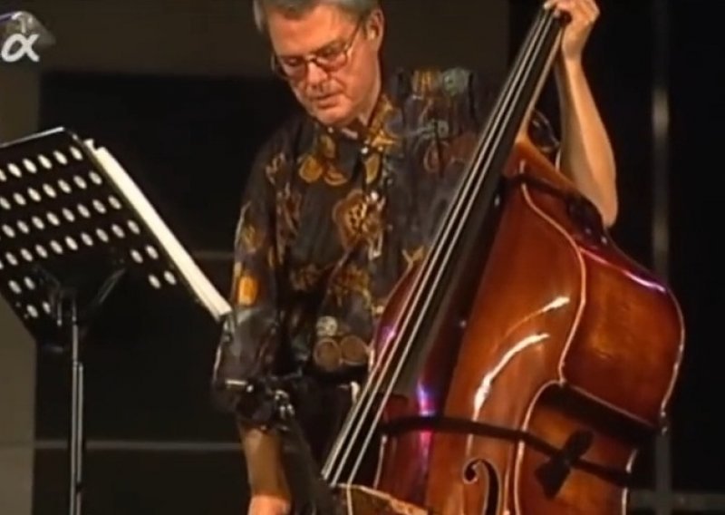 U 76. preminuo džez kontrabasist Charlie Haden