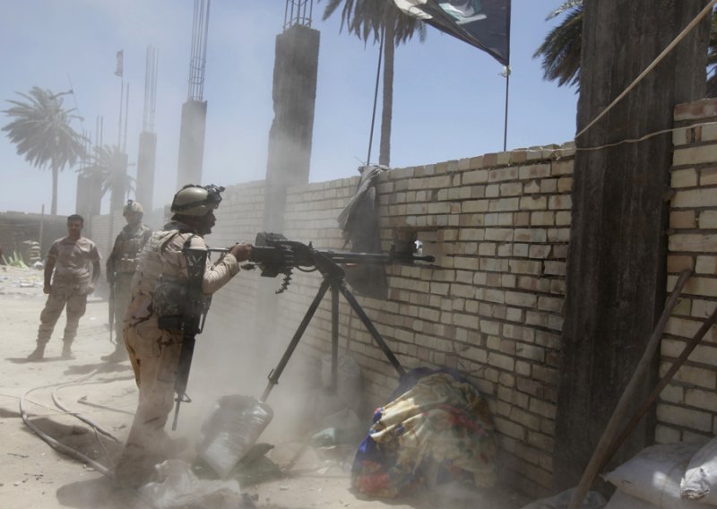 U lipnju u Iraku 2000 mrtvih, SAD ne priznaje kalifat