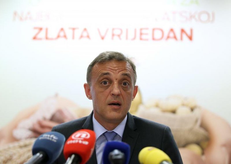 'Nisam razgovarao s premijerom o rekonstrukciji Vlade'