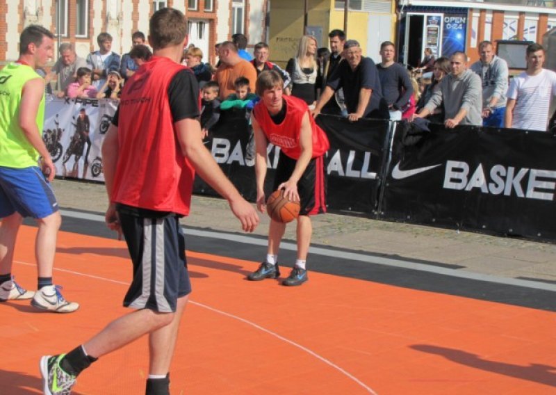 Fišer Grupa najbolja u Karlovcu