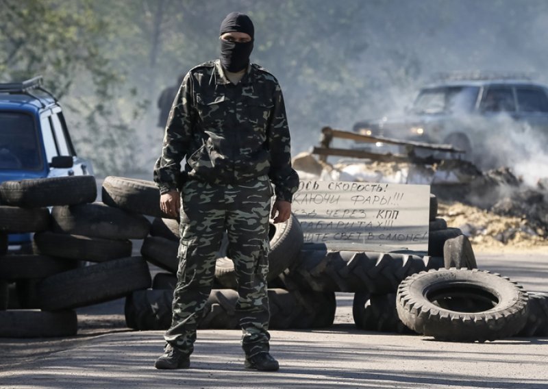 Moskva optužuje Zapad, pušteni promatrači OESS-a