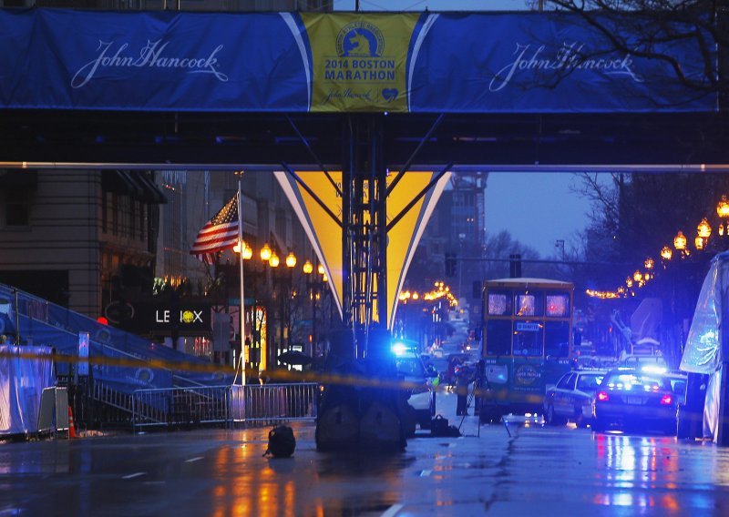 Luđak izazvao paniku na Bostonskom maratonu!