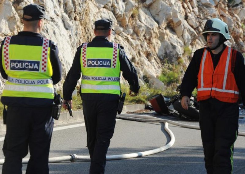 Godina počela s bombama, završila s poginulima u prometu