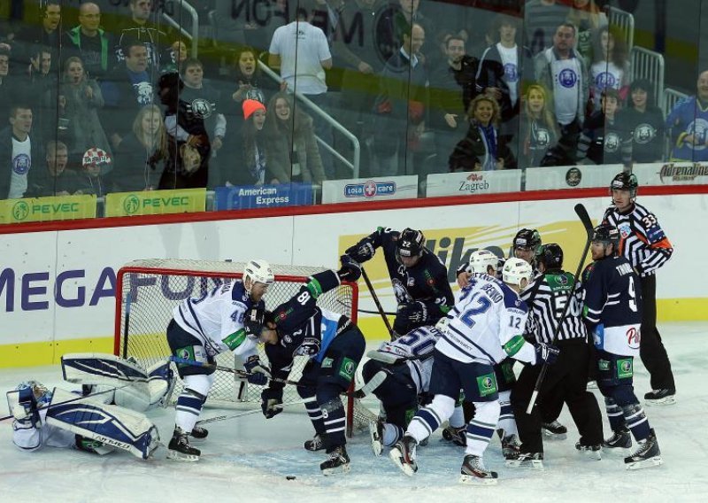 Prvak KHL-a se žestoko obračunao s 'medvjedima'