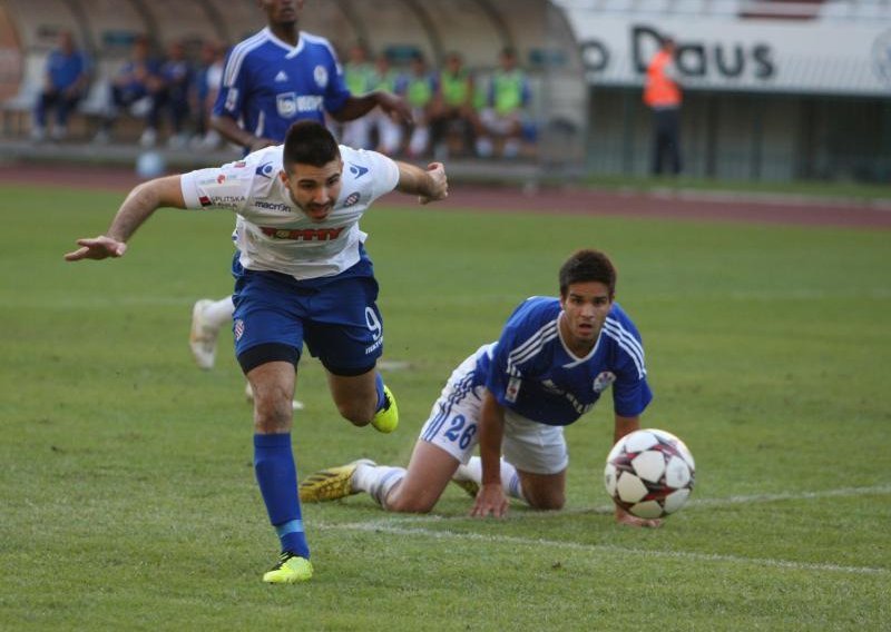 Hajduk teškom mukom slomio Slaven na Poljudu!