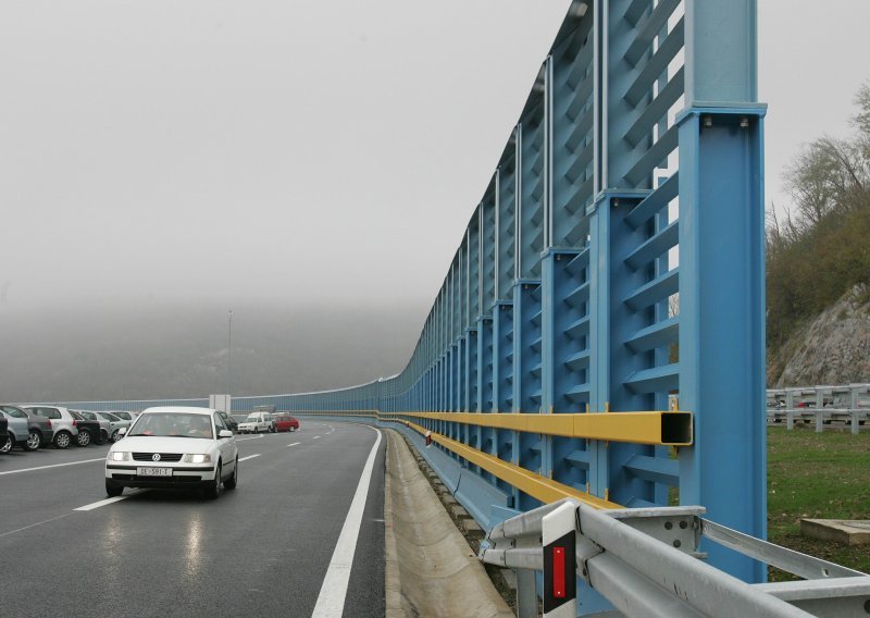 Na autocestama manje vozila, veći prihod od cestarina