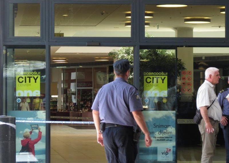 Pljačkaši upali u City Centar i orobili banku