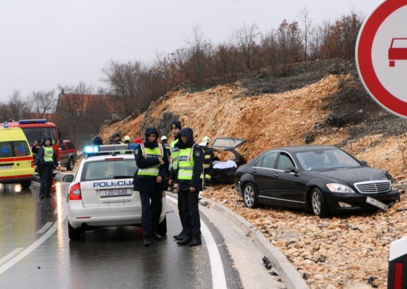 U izravnom sudar poginula jedna osoba