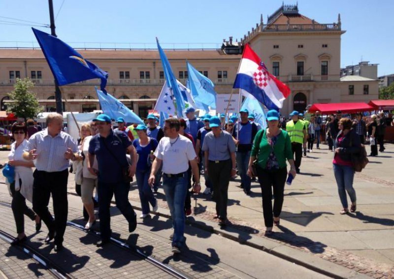 'Treba li još mrtvih putnika?'