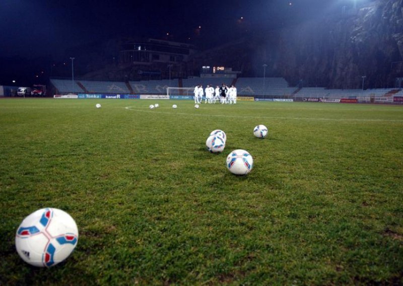 Kantrida se ruši, gradi se novi stadion!