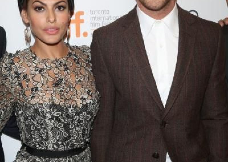 Ryan Gosling slomio otpor Eve Mendes prema braku?