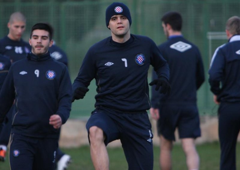 Hajduk kupuje strance – svoje talente poklanja