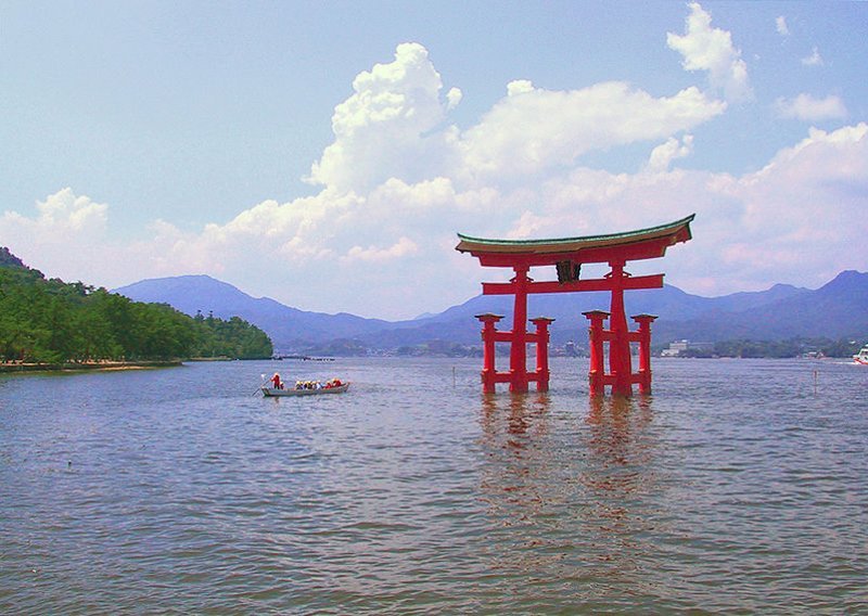 Uvjerljiva pobjeda liberala u Japanu