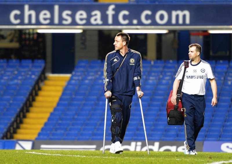 I Terry poslao poruku Benitezu da je neželjen u Chelseaju!