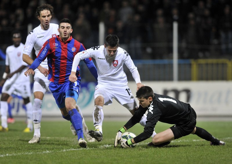 Hajduk se spasio pogotkom Vukovića