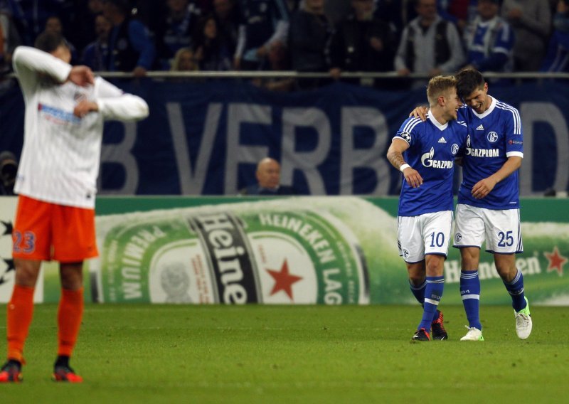 Arsenal lako s Grcima, Schalke prokockao bodove