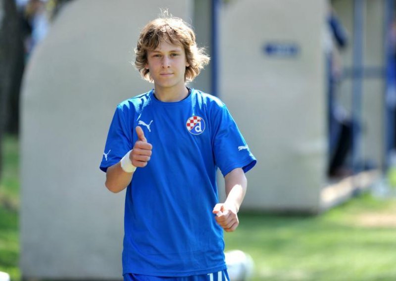 Dinamo vezao svog dragulja: Alen Halilović potpisao s 'modrima'