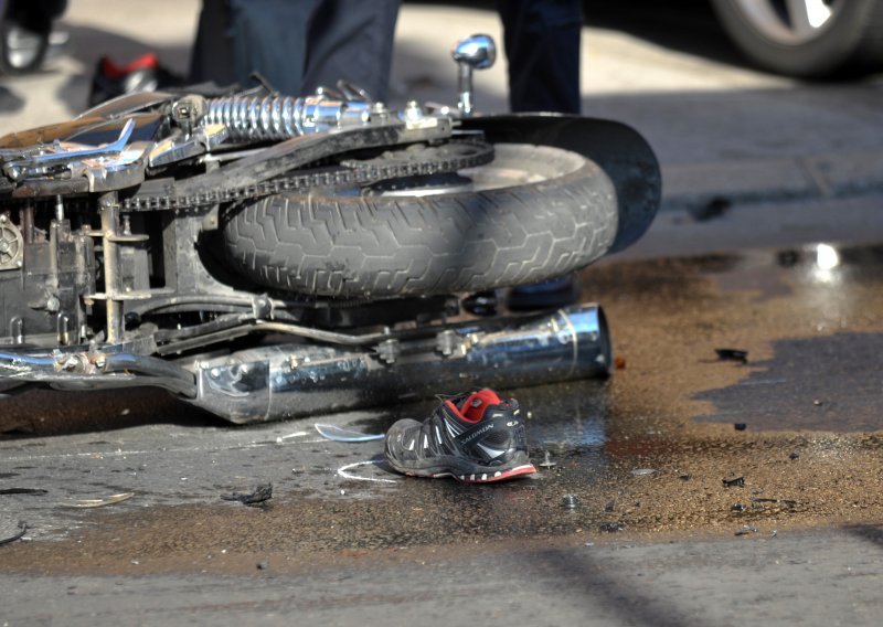 Na križanju Selske i Ozaljske poginuo motorist