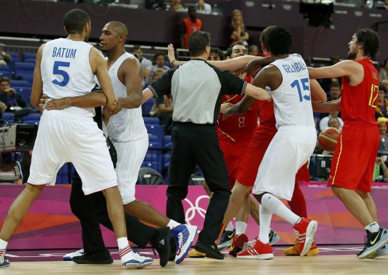 Batum i Turiaf udarali, ali Španjolci pobijedili