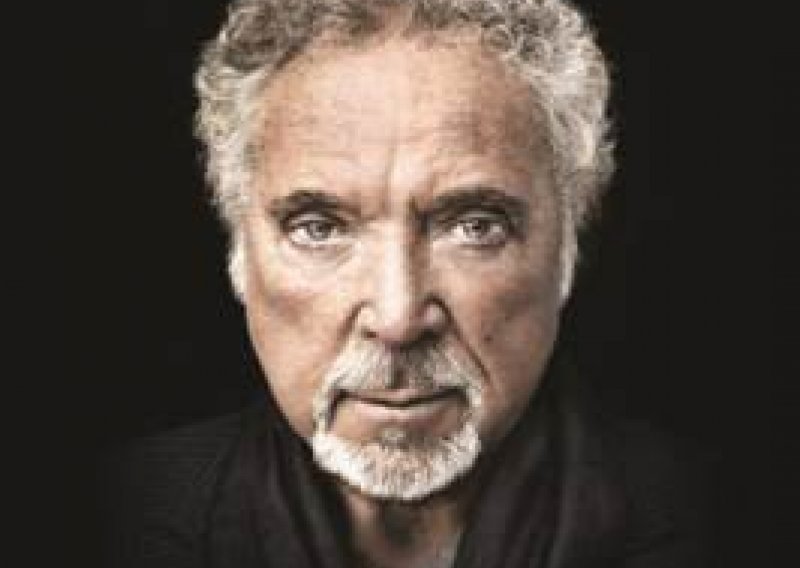 Tom Jones je trebao biti prvi James Bond