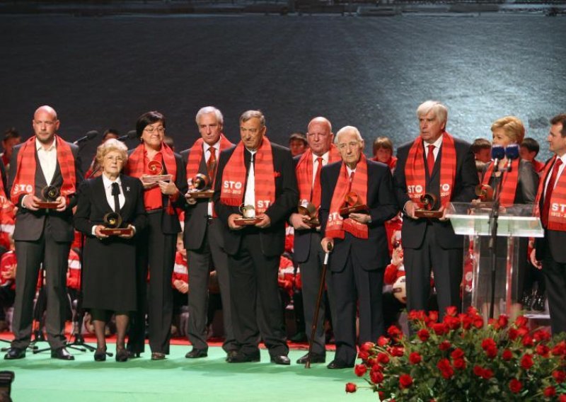 Stoljeće ljubavi prema crvenoj boji