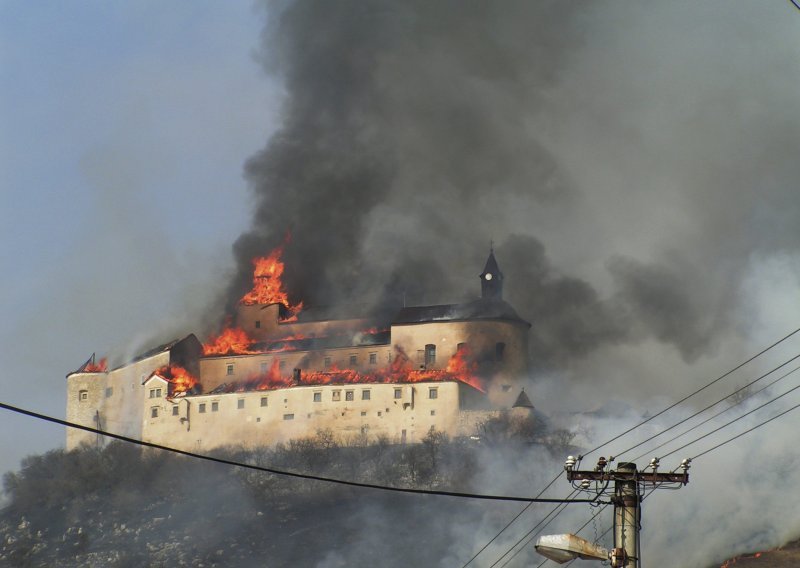 Krasna Horka izgorjela zbog dvojice dječaka