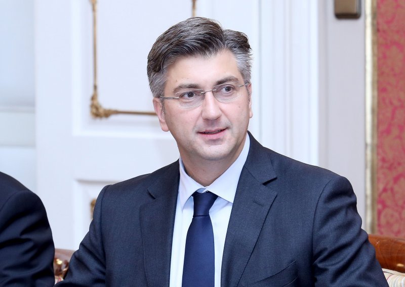 Plenković najpopularniji političar, HDZ na vrhu, a SDP i dalje pada