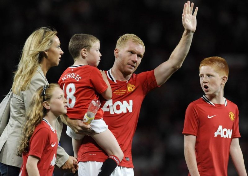 Scholes se vraća na teren pomoći svom Unitedu